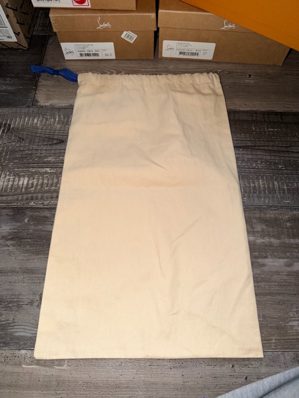 Louis Vuitton Cream Drawstring Logo Dust Bag - Picture 2 of 2